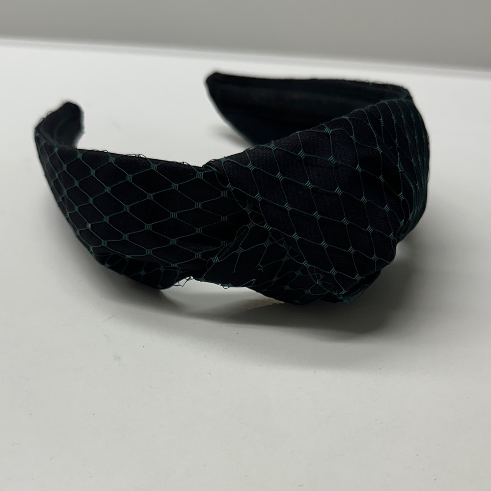 Chic Black Quilted Headband